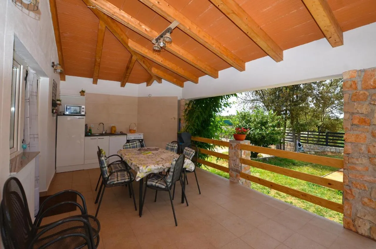 Holiday Home Eta With Pool Rovinj