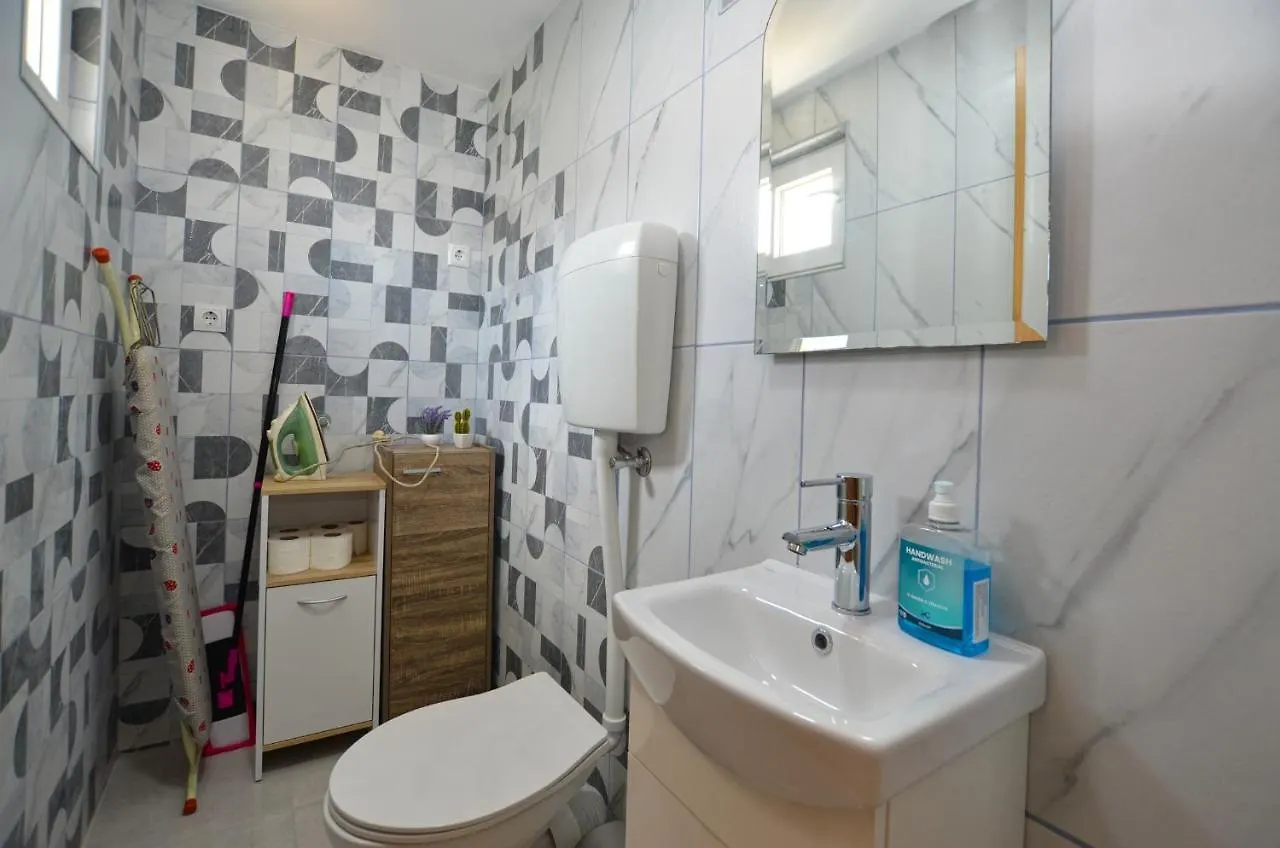 Holiday Home Eta With Pool Rovinj