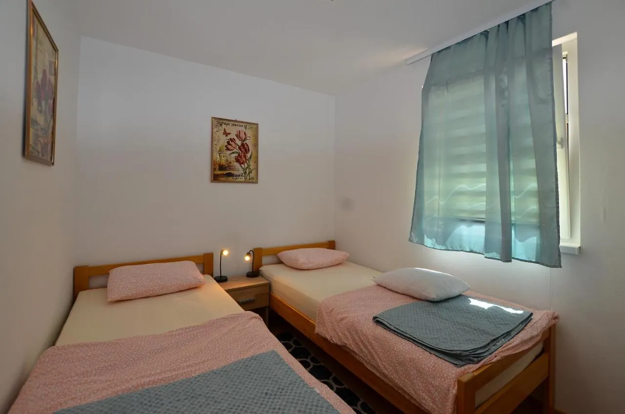 Holiday Home Eta With Pool Rovinj 0*,